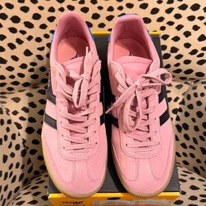 Gola Women's Pink and Black Sneakers
